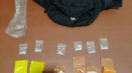 Barang bukti berupa paket sabu yang diamankan polisi dari tangan para pelaku (Foto: Istimewa)