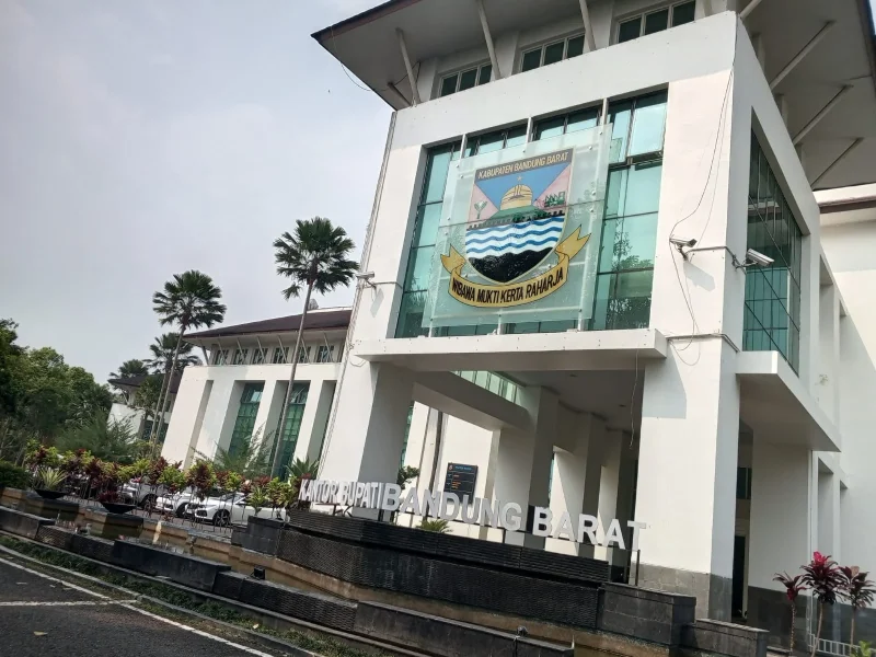 
Gedung Kantor Pemkab Bandung Barat di Kecamatan Ngaprah (Foto: heny/dara)
