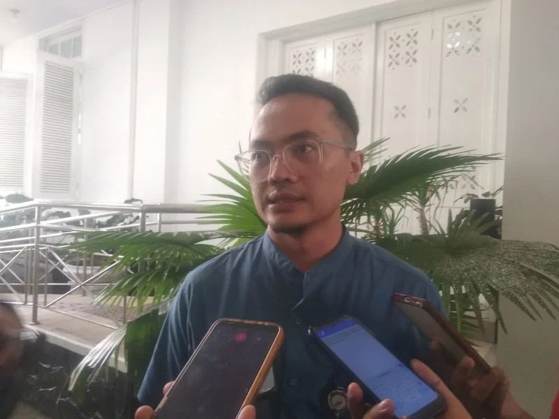 
Pimpinan Cabang Bulog Ciamis, Dadan Irawan.(Foto: andre/dara)