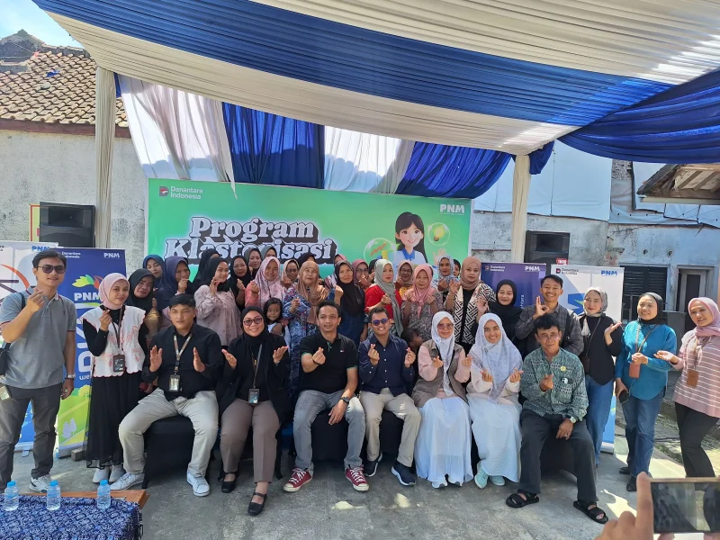 PT Permodalan Nasional Madani (PNM) Cabang Garut menggelar program Klasterisasi Batik Tulis Garutan dengan tema “Pelatihan Literasi Bisnis dan Digital tentang Pemasaran Produk” pada 18 Juli 2025 lalu (Foto: Istimewa)