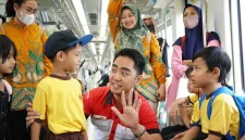 
Dalam rangka Hari Anak Nasional 2025, LRT Jabodebek mengajak masyarakat untuk melihat transportasi publik dari perspektif yang berbeda. (Foto: Ist)