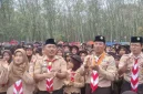 
Memperingati Hari Ulang Tahun (HUT) Pramuka ke-64 Tahun 2025,  anggota Pramuka se- Kabupaten Bandung Barat (KBB) berkemah ria di wilayahnya masing-masing.(Foto: heny/dara)