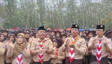 
Memperingati Hari Ulang Tahun (HUT) Pramuka ke-64 Tahun 2025,  anggota Pramuka se- Kabupaten Bandung Barat (KBB) berkemah ria di wilayahnya masing-masing.(Foto: heny/dara)